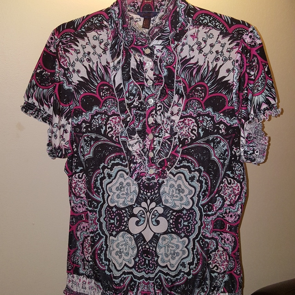 Derēon Ruffled Blouse - Picture 2 of 2